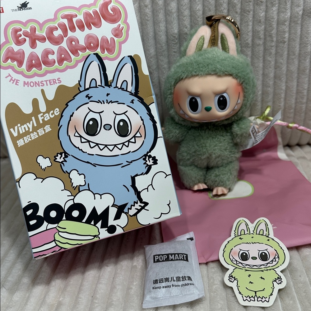 GREEN GRAPE -Exciting Macaron Series Labubu. Green. New. Box opened to verify.